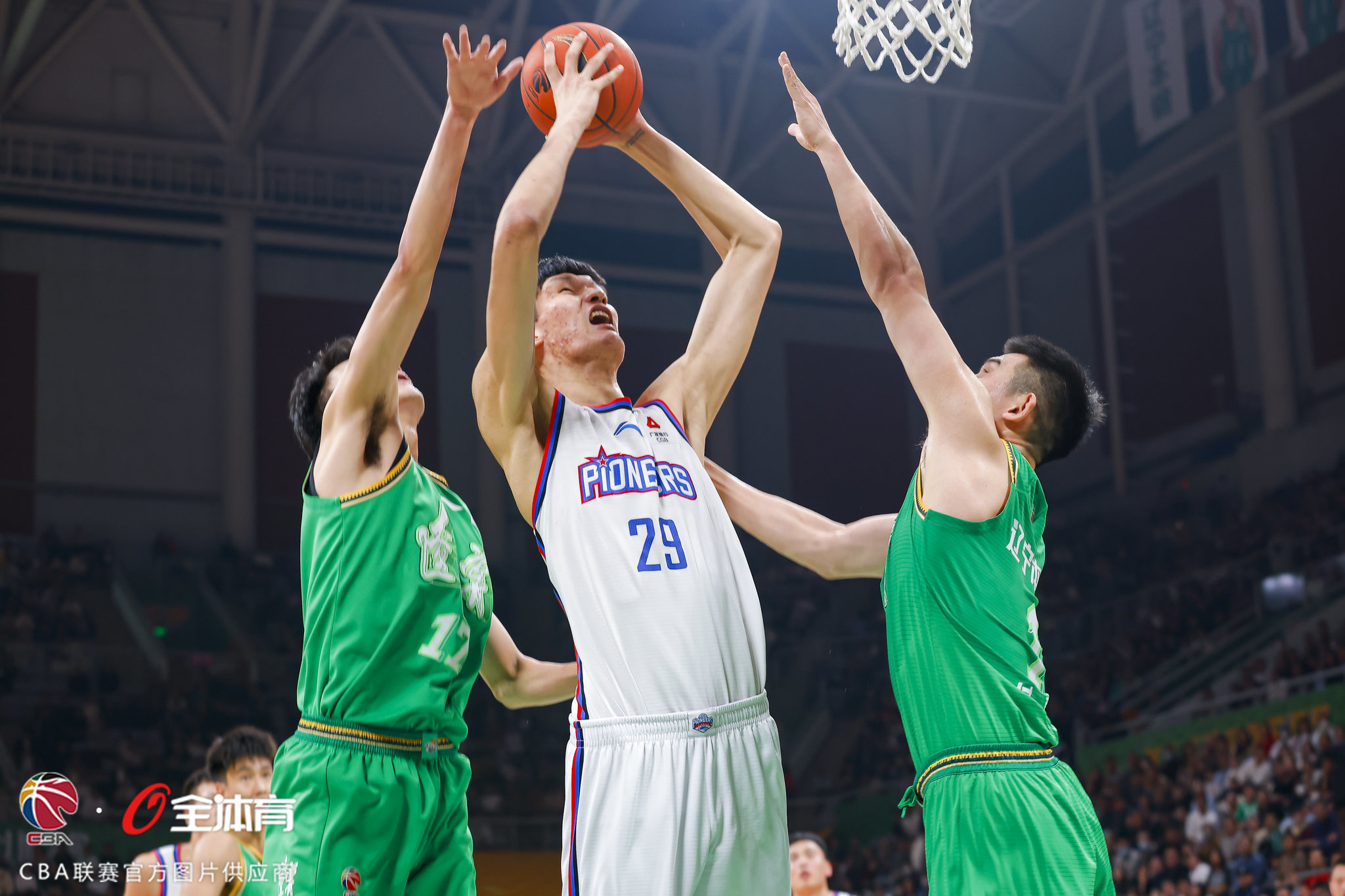 开云app赛地聚焦：CBA季后赛关键时刻热度飙升，拜仁慕尼黑篮板制胜，引发热议，训练强度明显提升的简单介绍