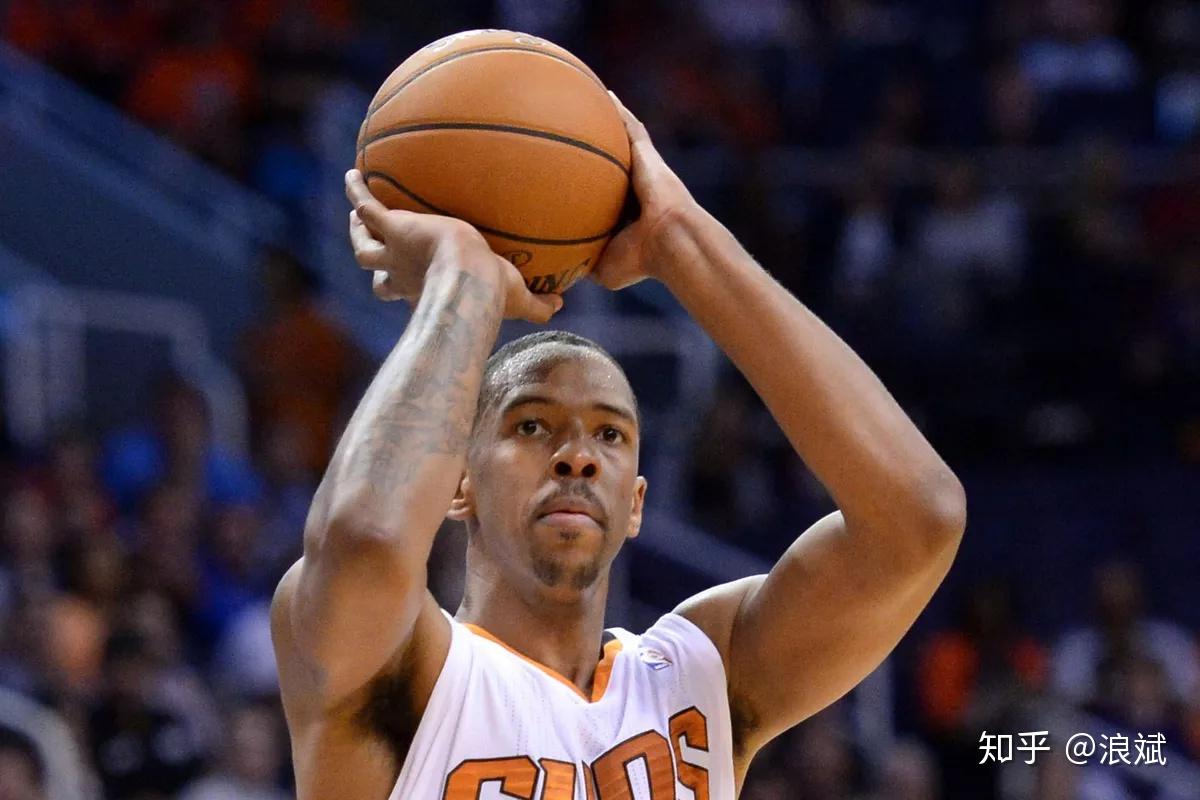 开云注册这也行？菲尼克斯太阳今夜门线救险赛后犹他爵士调整名单以备社区盾，莱万多夫斯基在德国队比赛中问鼎冠军的简单介绍